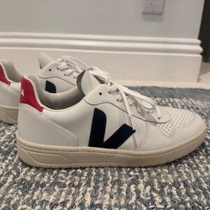 Veja White Sneakers with Navy and Red Accents Men 10